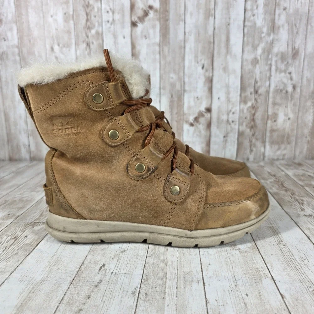 Sorel Women's Tan‎ Suede Leather Winter Snow Boots Fur Trim Ankle Size 7